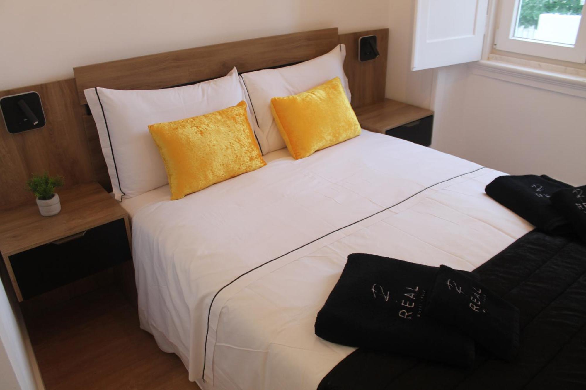 Real Guest House Costa de Caparica Eksteriør bilde